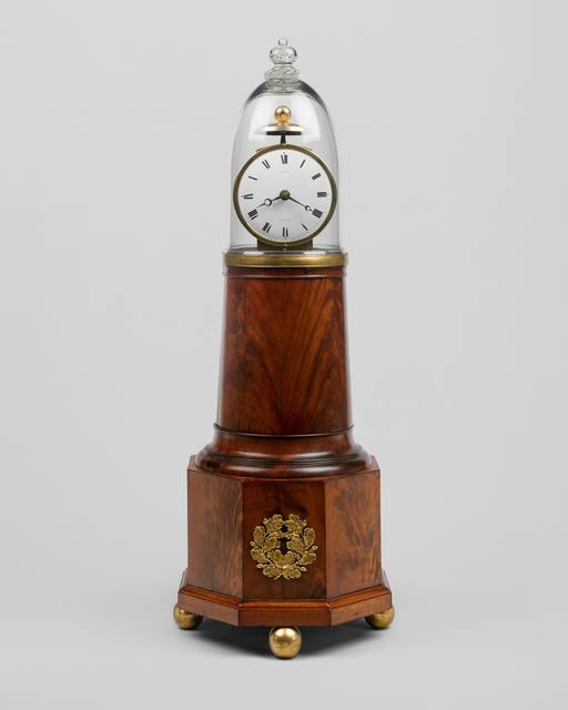 a mantel clock